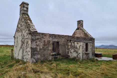 Mòine House.