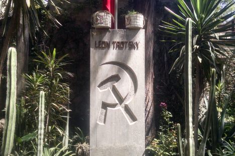 Trotsky's tomb at the Museo Casa de León Trotsky