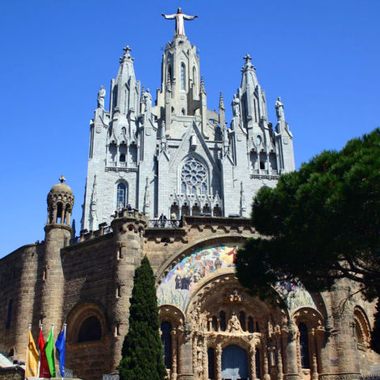 Sagrat Cor, the church at the very top of Tibidabo. (Wikimedia Commons)