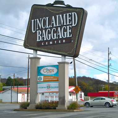 Unclaimed Baggage Center