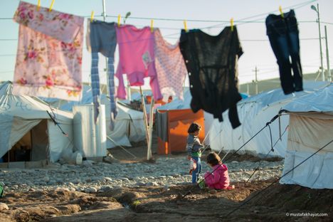 Syrian Refugees List Their Campsite on Airbnb