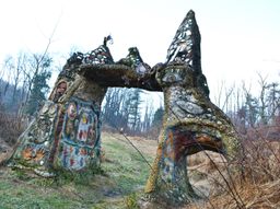 The original project, the Millennium Folk Arch