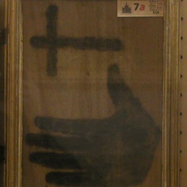 Marks left on a small wooden table and on the sleeve and chemise of the Venerable Mother Isabella Fornari, abbess of the Poor Clares of the Monastery of St. Francis in Todi. The four marks were left by the deceased Fr. Panzini, former Abbot Olivetano of Mantua, on the 1st November 1731.