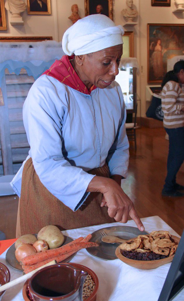 How 'Shoebox Lunches' Made Black Travel Possible During Jim Crow - Gastro  Obscura