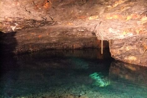 Lagoon in Carnglaze Caverns