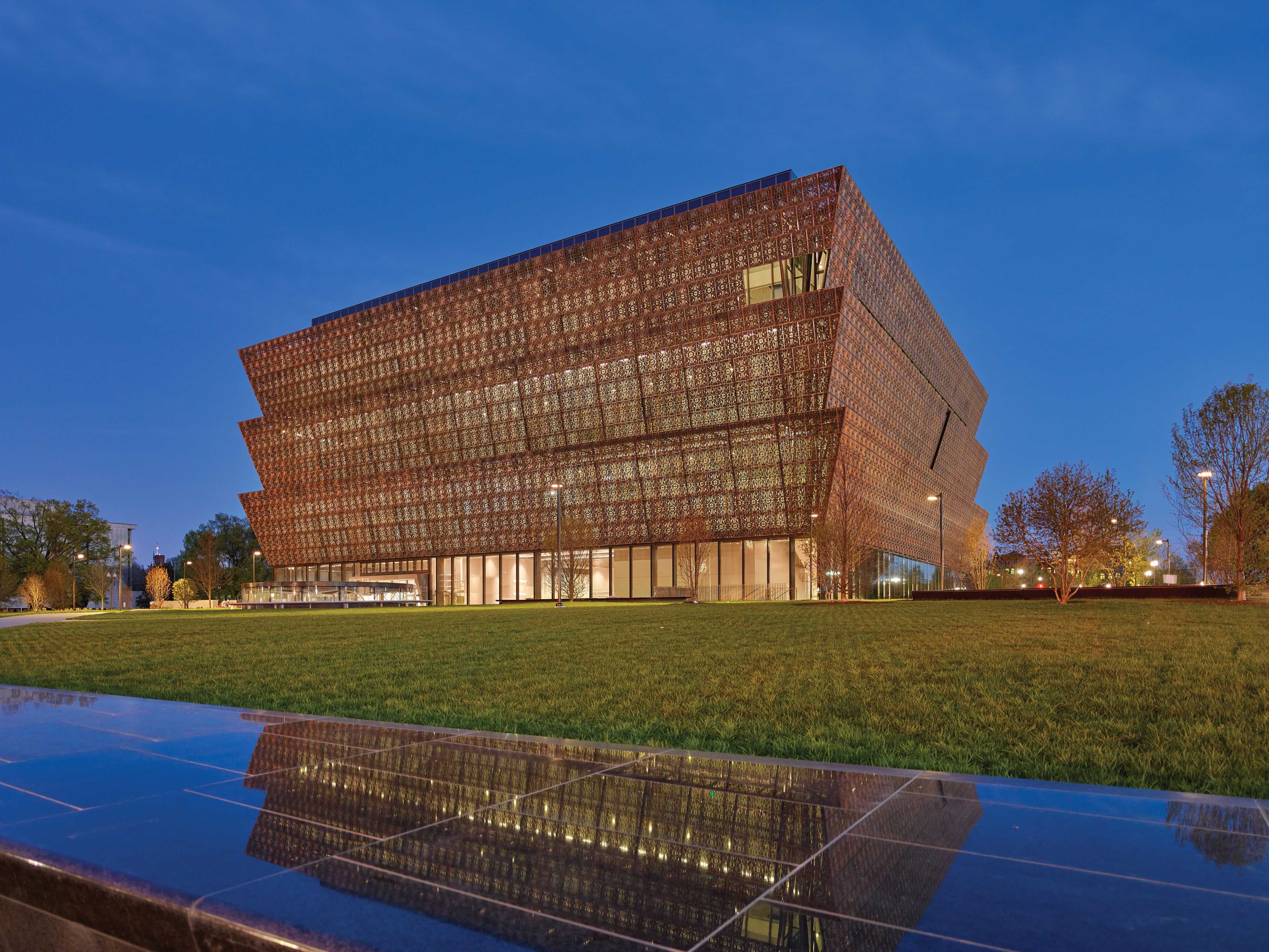 The National Museum of African American History and Culture includes Sweet Home Cafe, which serves regional African-American cuisine.