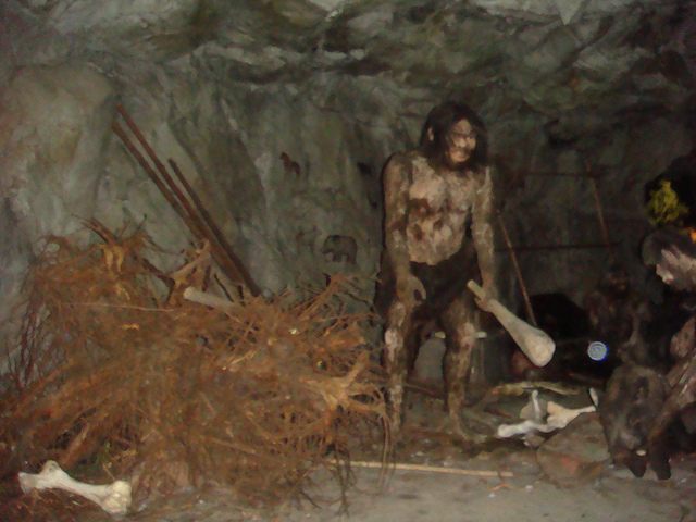 Cavemen Inherited Their Clubs From 16th Century European Wildmen - Atlas  Obscura