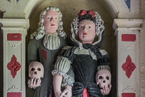 Thomas and Mary Howard.
