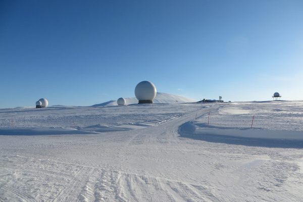 White radar domes of SvalSat