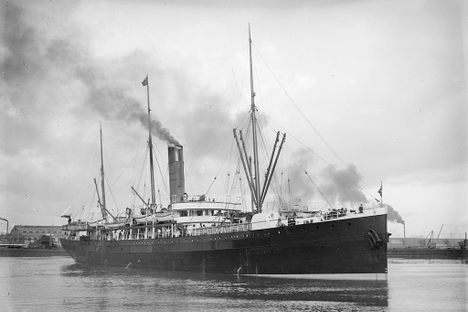 SS Warrimoo plied a trans-Pacific route from Canada to Australia, which means it crossed both the equator and the international date line on every trip. 
