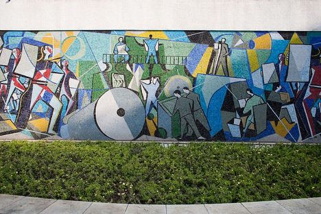 Di Cavalcanti's mural. 