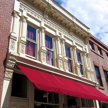 The Mahr Building today.