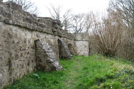 Castell Aberlleiniog