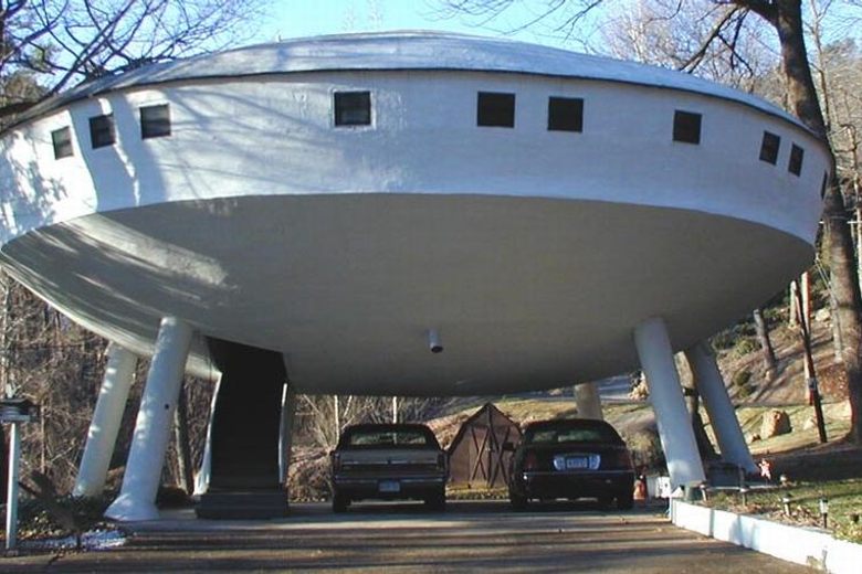 Spaceship House – Signal Mountain, Tennessee - Atlas Obscura