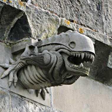 An alien emerges from the abbey.
