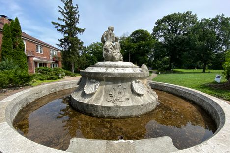 Annie Stewart Memorial Fountain