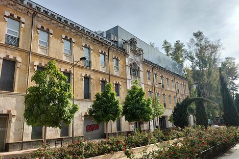 Centro Párraga and CENDEA building