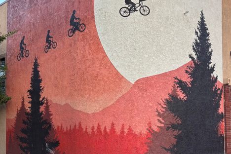E.T. Commemorative Mural