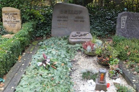 Family Grave Bellof