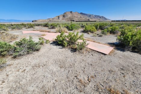 Looking south across the arrow to the Stansbury Mountains.