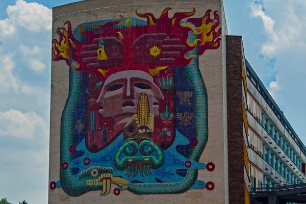 The mural of the faculty of medicine.