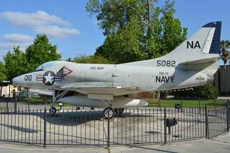 Douglas A-4C Skyhawk '145082 / NA-010'