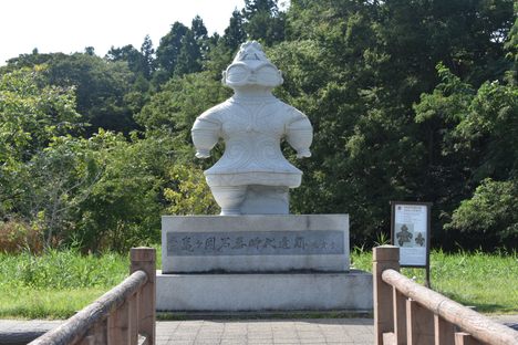 The real Shakōki Dogū idol is exhibited in Tokyo.