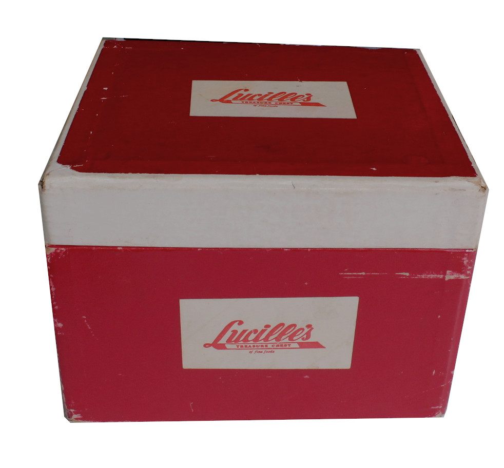 The 1972 edition of <em>Lucille’s Treasure Chest of Fine Foods</em> came in a bright red box.