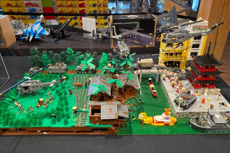 Brickmania GHQ