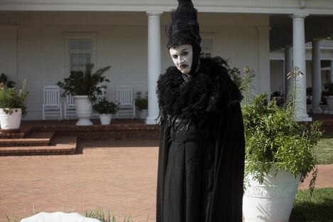 Toybox, America's Favorite Cartoon Witch, outside Babyland General Hospital, May 2017