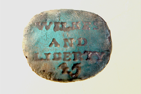 The cufflink found at the site of the Brunswick Town tavern.