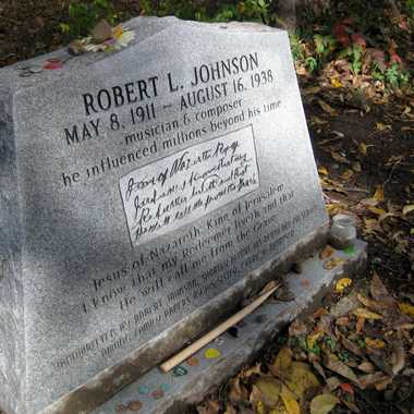 Robert Johnson's headstone at Little Zion Church.
