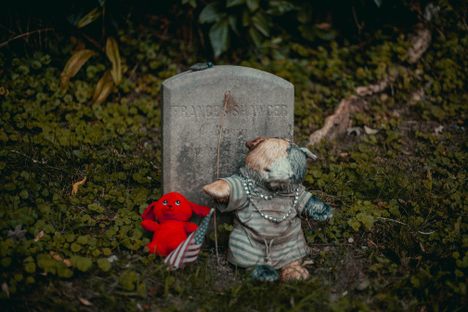 Little Lost Cemetery