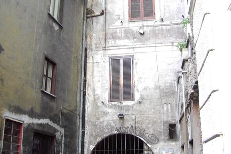 Entrance to the Passetto.