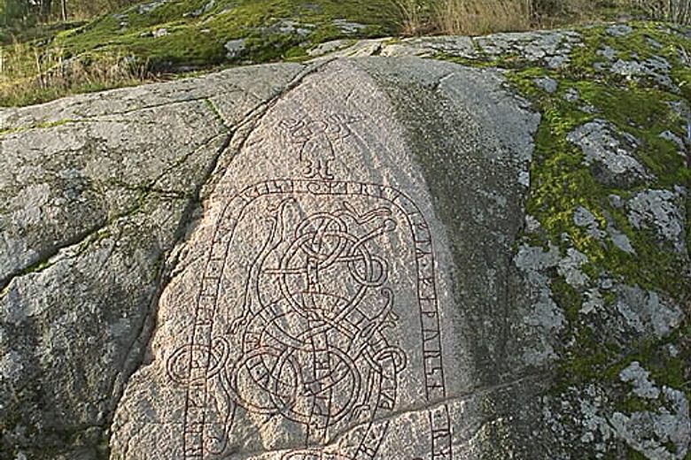 Skåäng Runestone - Wikipedia