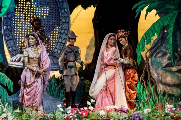 A scene from an opera is performed at the Opera in Focus puppet theater.