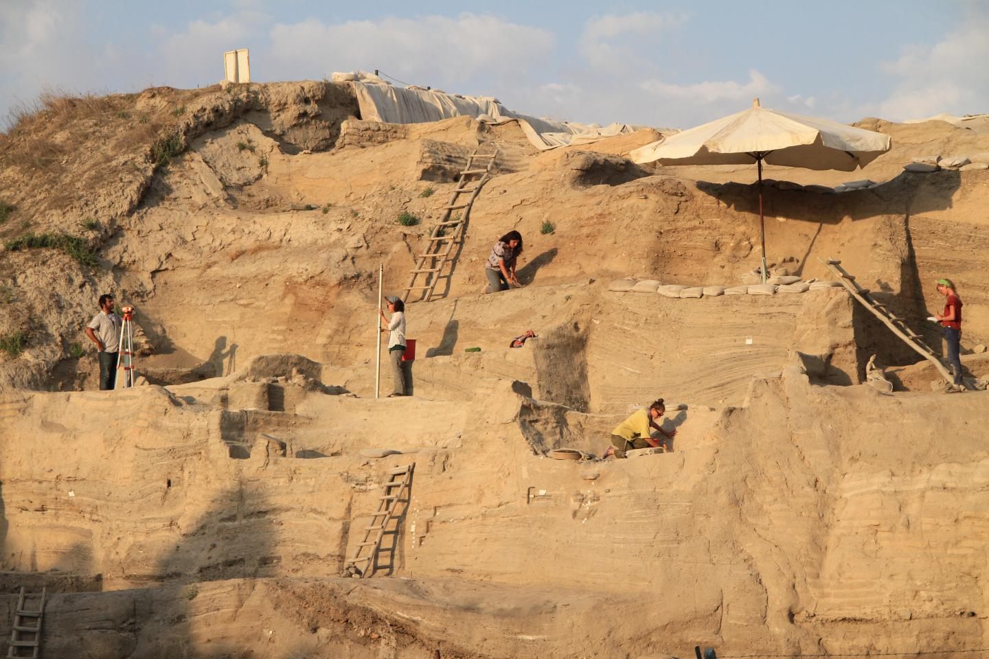The western section of Aşıklı Höyük, where researchers found the urinary evidence.