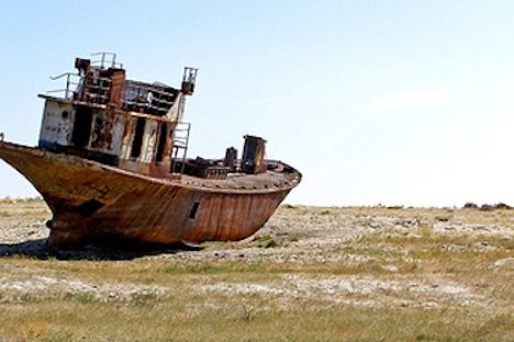 Vozrozhdeniye Island