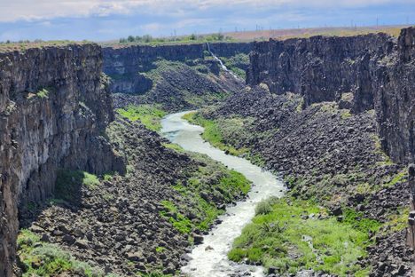 Looking down the Gorge from the footbridge at its head.