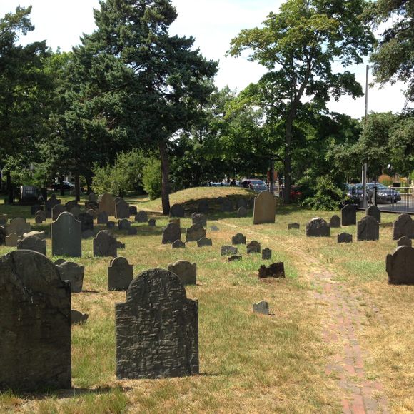 Old Burial Ground – Cambridge, Massachusetts - Atlas Obscura