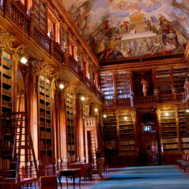 The huge Philosophical Hall