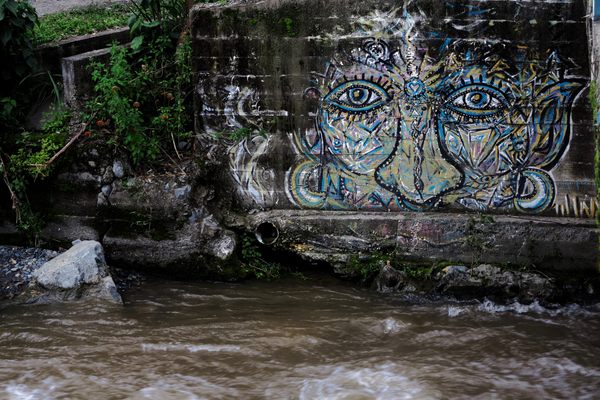 Vilcabamba riverside art. 