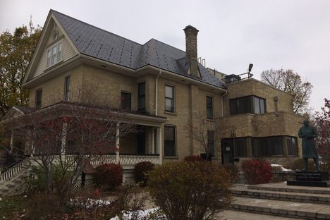 Banting House.