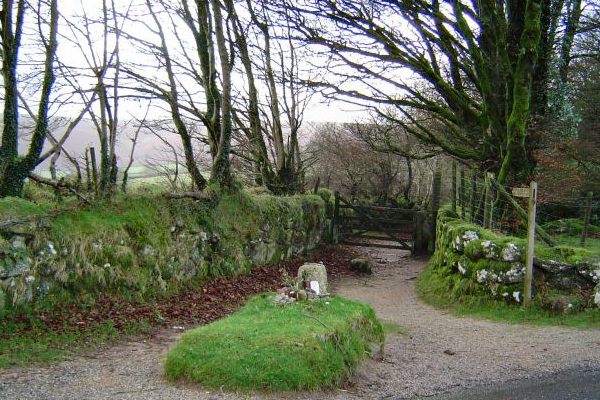 Roads converge at Jay's Grave (Geograph)
