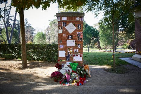 Monument to La Veneno
