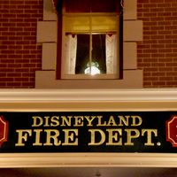 Walt Disney's Bench – Anaheim, California - Atlas Obscura