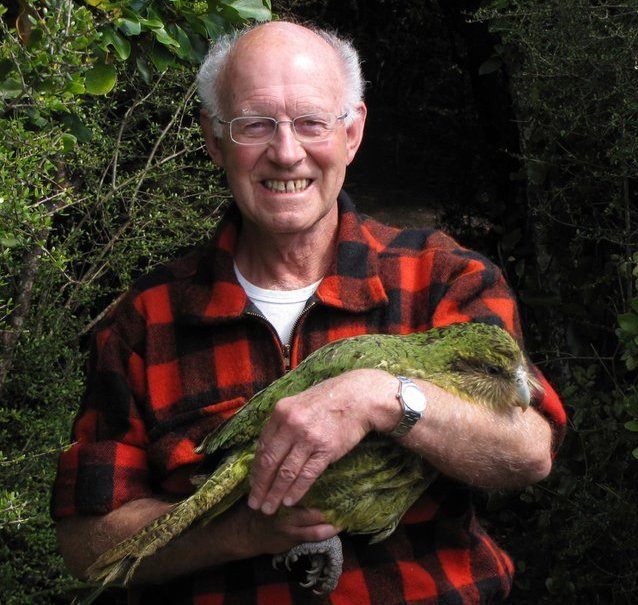 Don Merton and Richard Henry (the kākāpō).