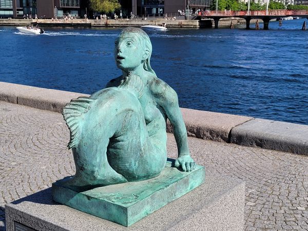 'Havfrue' ('Mermaid') in Copenhagen, Denmark