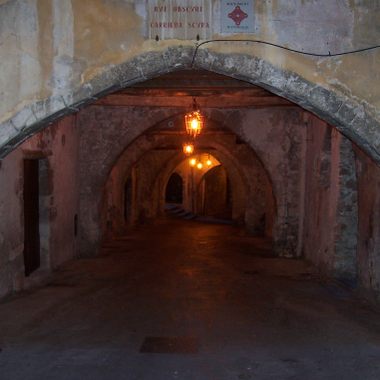 A view of the street and its arches.