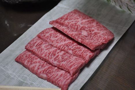Slices of wagyu rib meat.